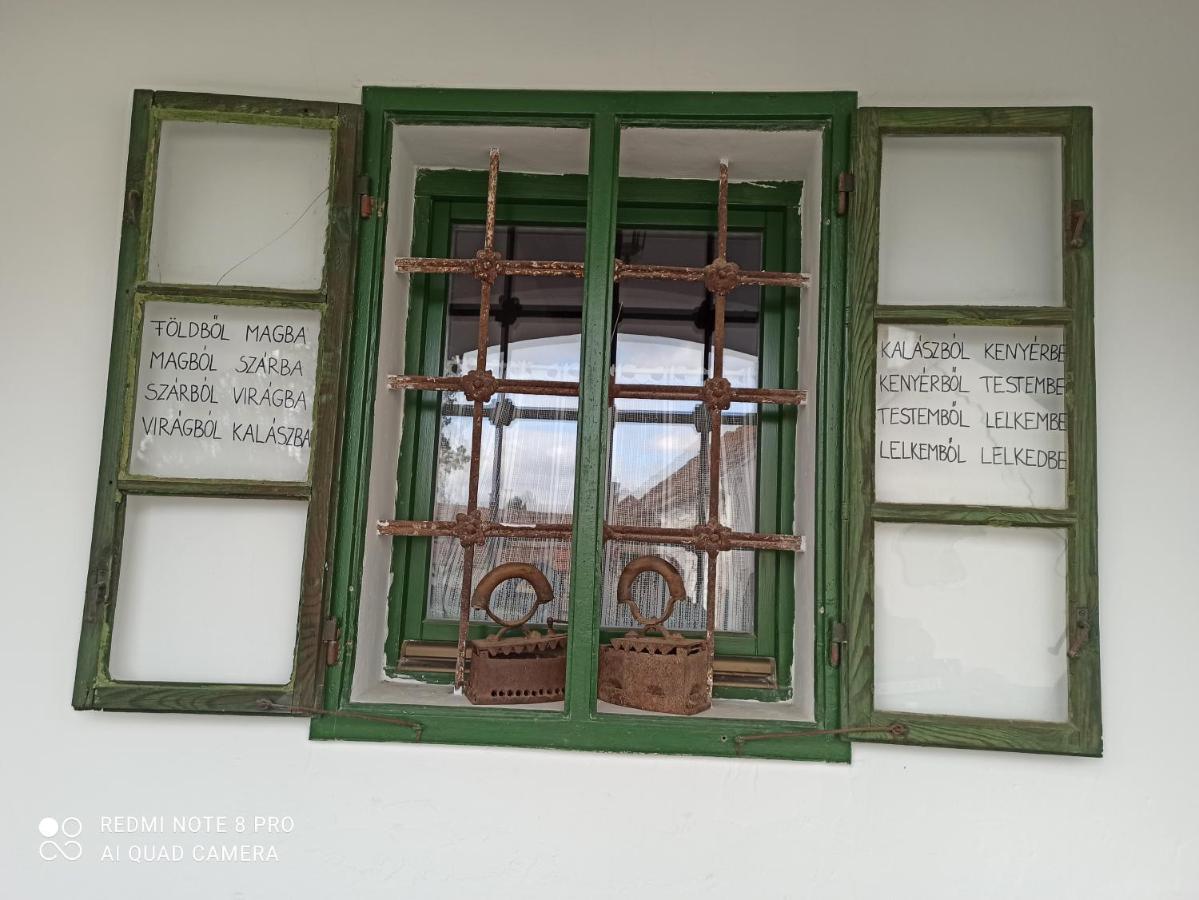 Fuszeres Porta Villa Mihalyfa Exterior photo
